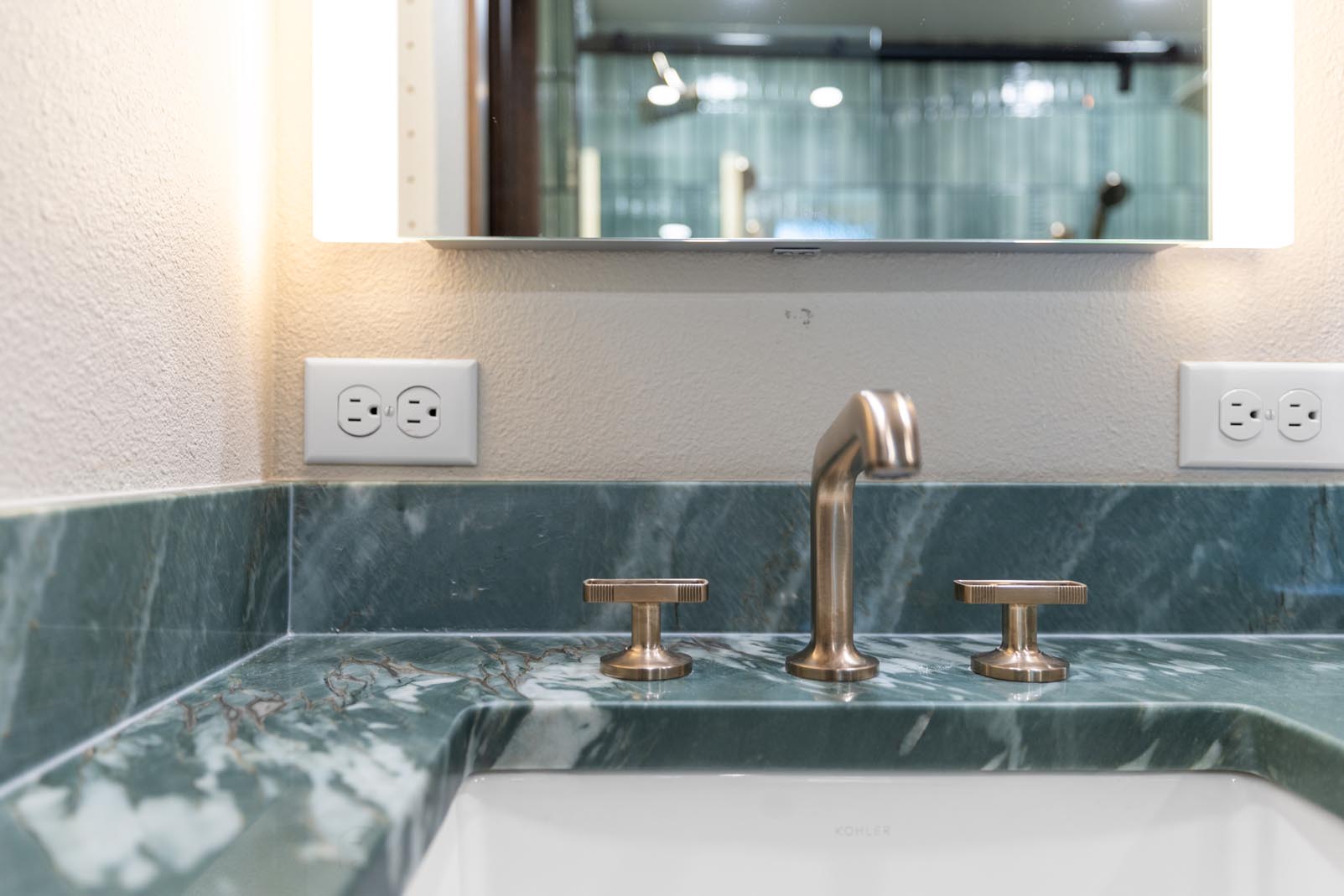 Primary-Bath-19-IMG_2284